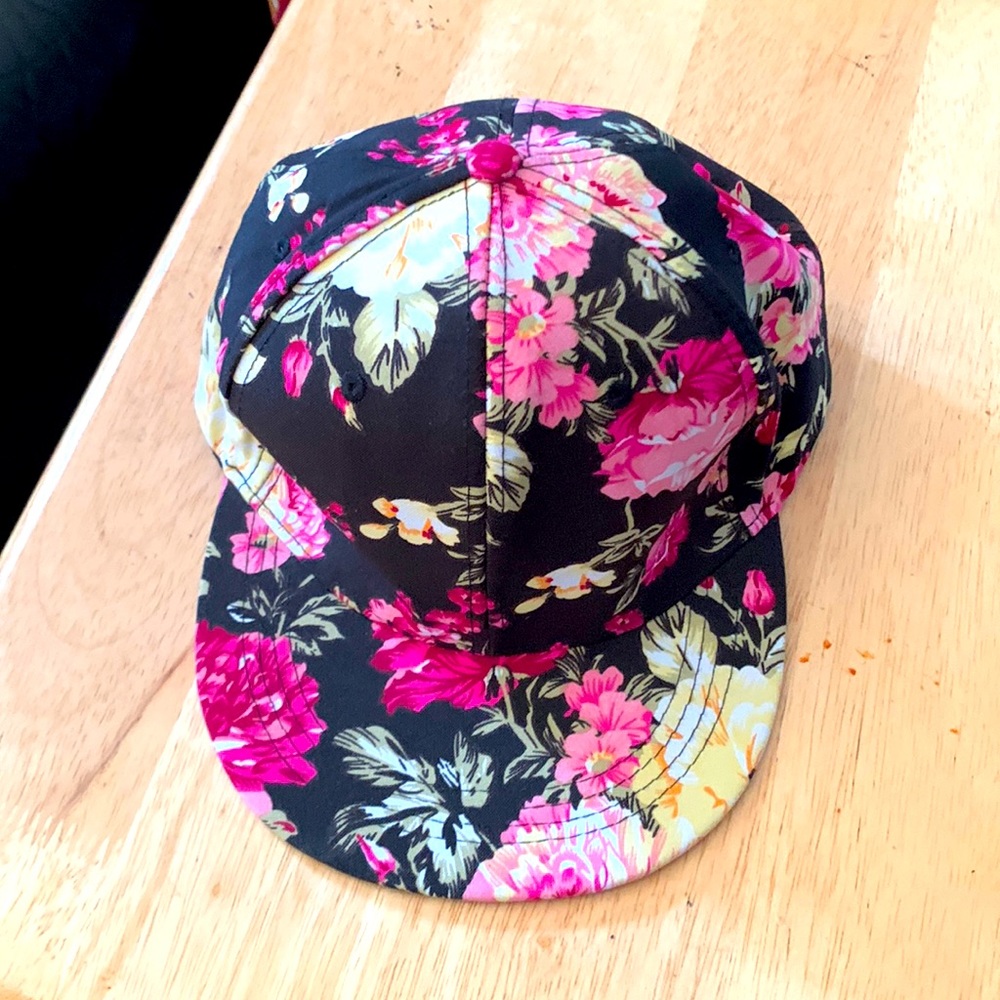 new w/o tags Ardene floral baseball cap hat